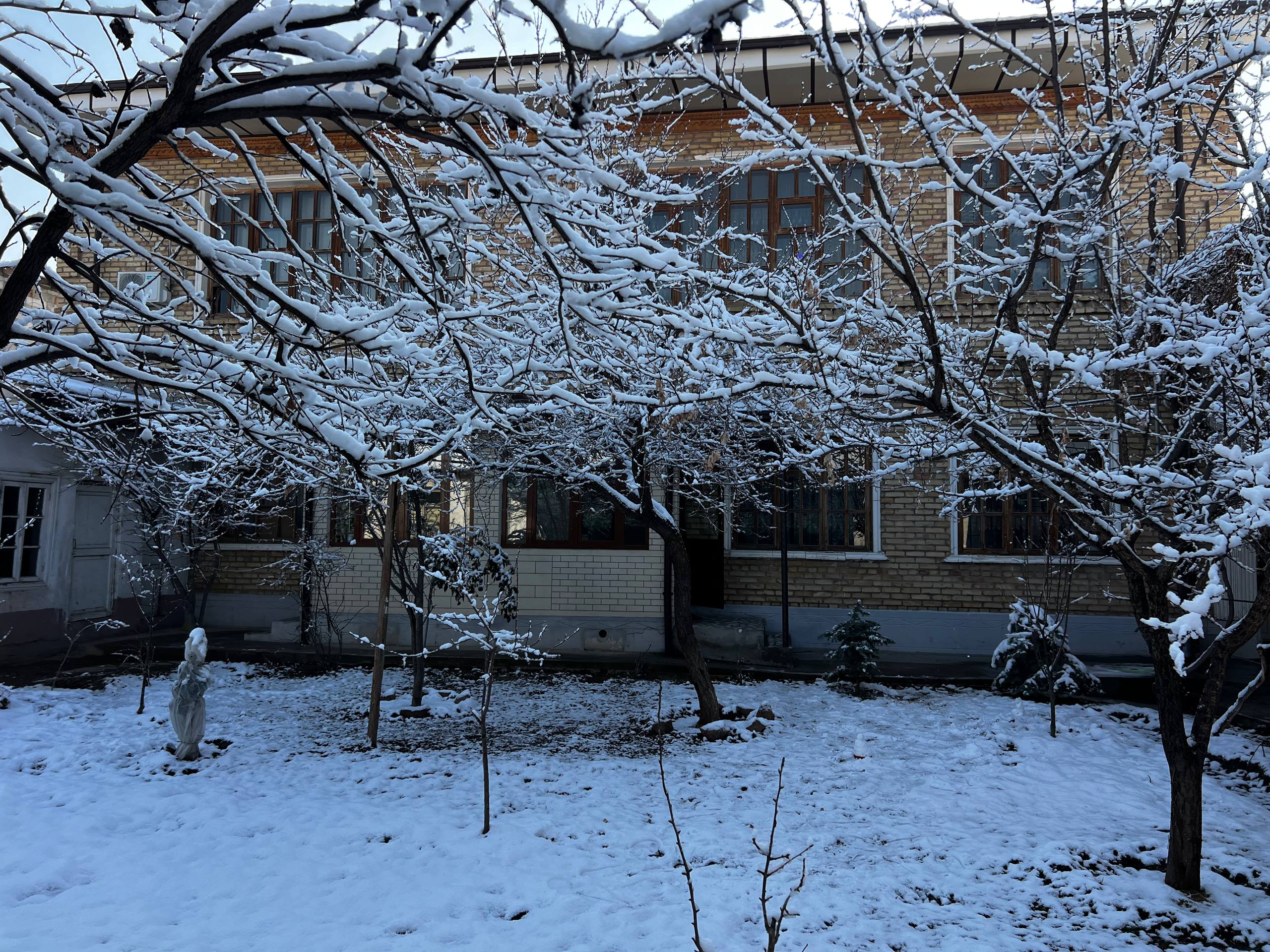 Дом Мирабадский район ориентир Файзабад