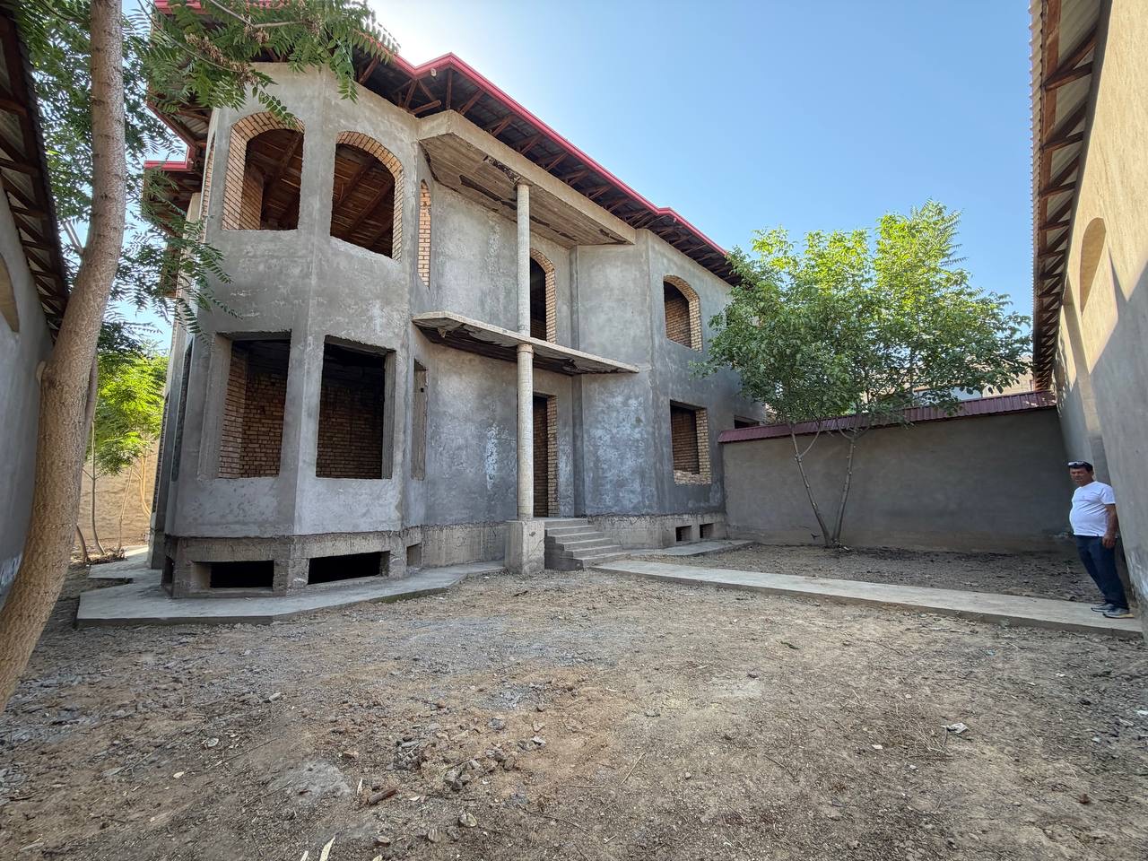 Просторный дом 472 м² рядом с 1-й городской больницей
