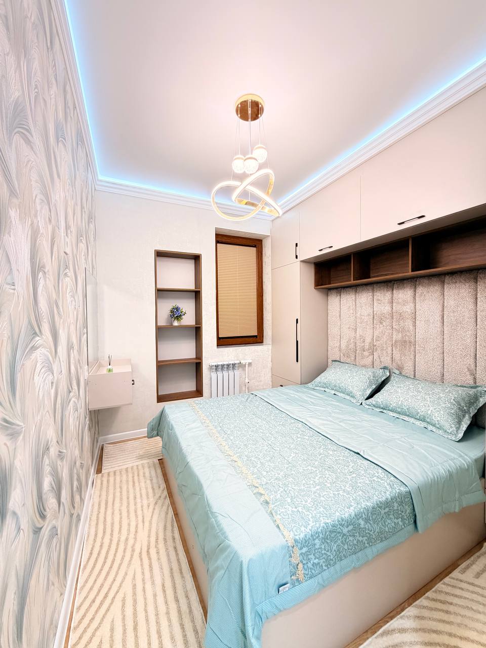 Продается квартира Ц13 4/4/4 с ремонтом