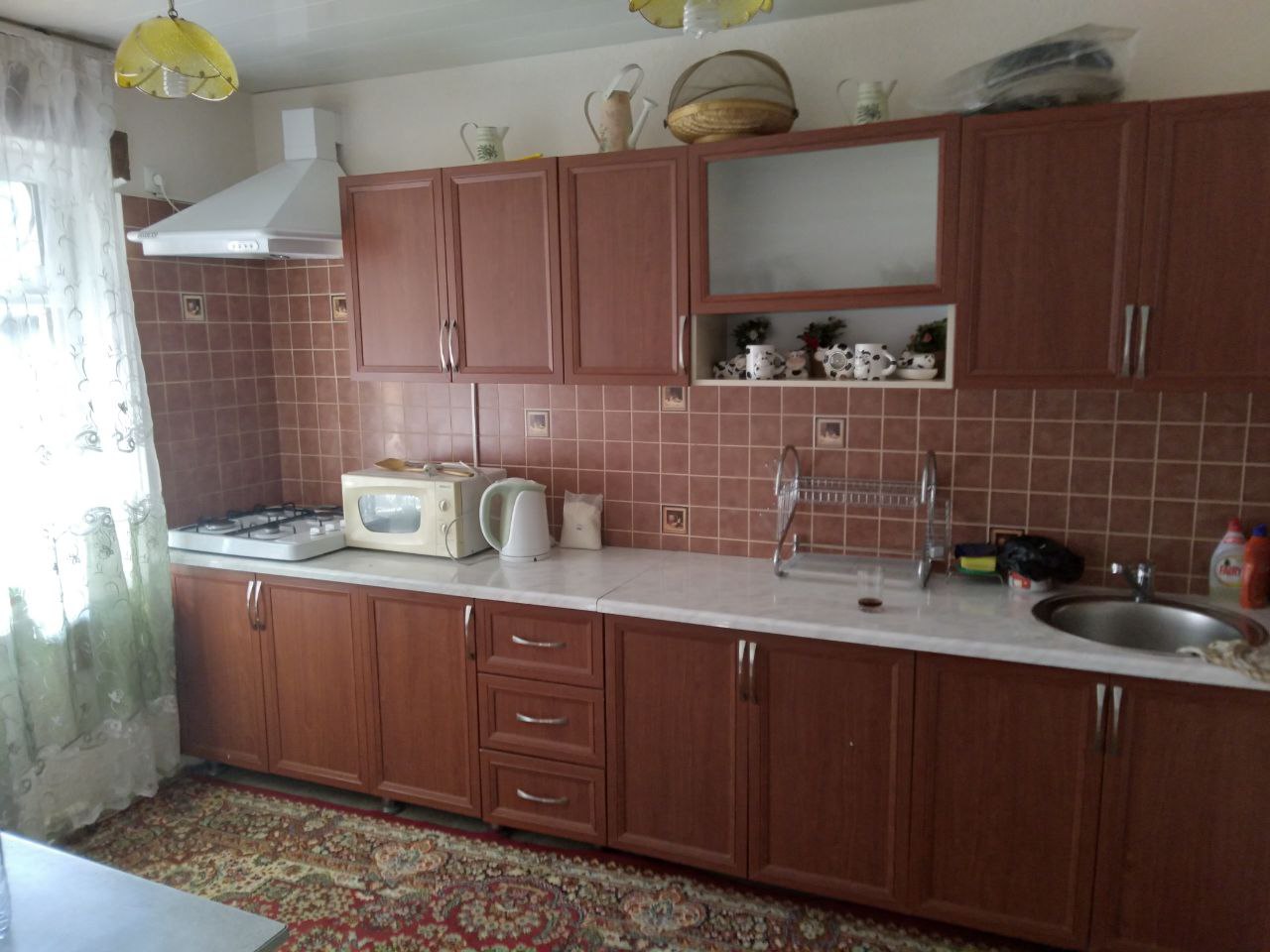 Дача в Чирчике 8 соток 6 комнат. бассейн, сауна, летняя кухня