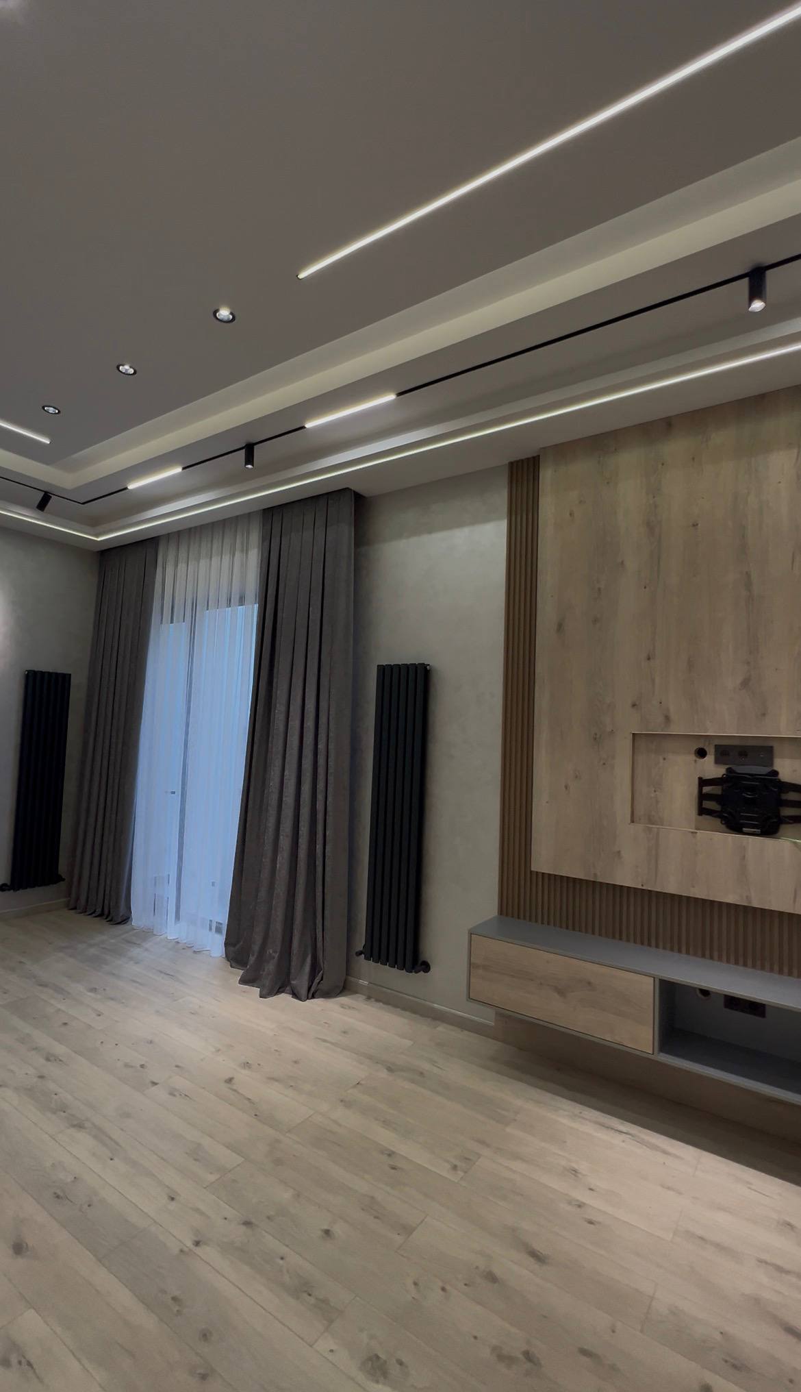 Продаётся современный Hi-Tech дом с бассейном в Яккасарайском районе — 430 м²