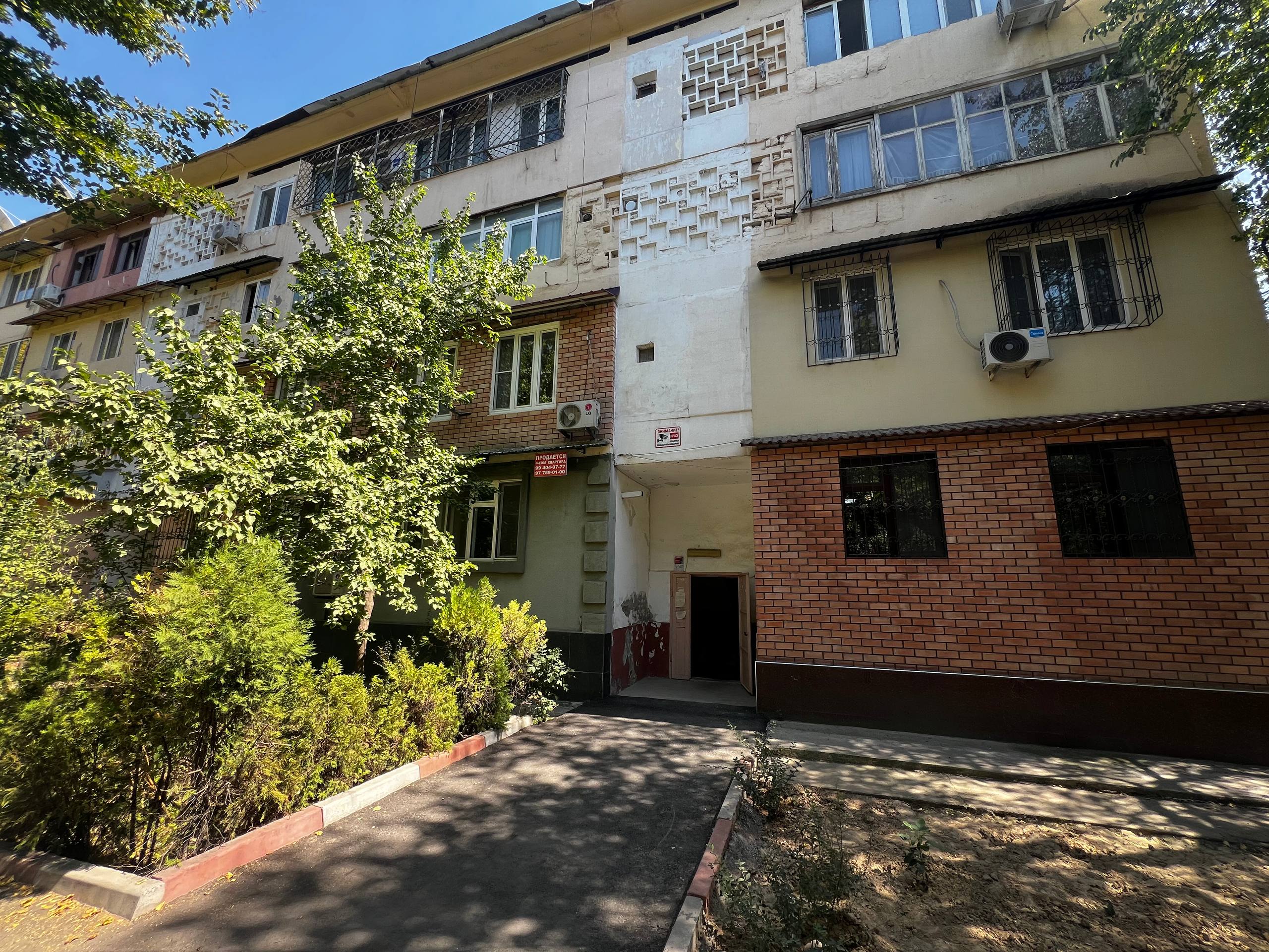4-комнатная квартира 95 м² в Ташкенте — 77 серия, 1 этаж, собственный огород