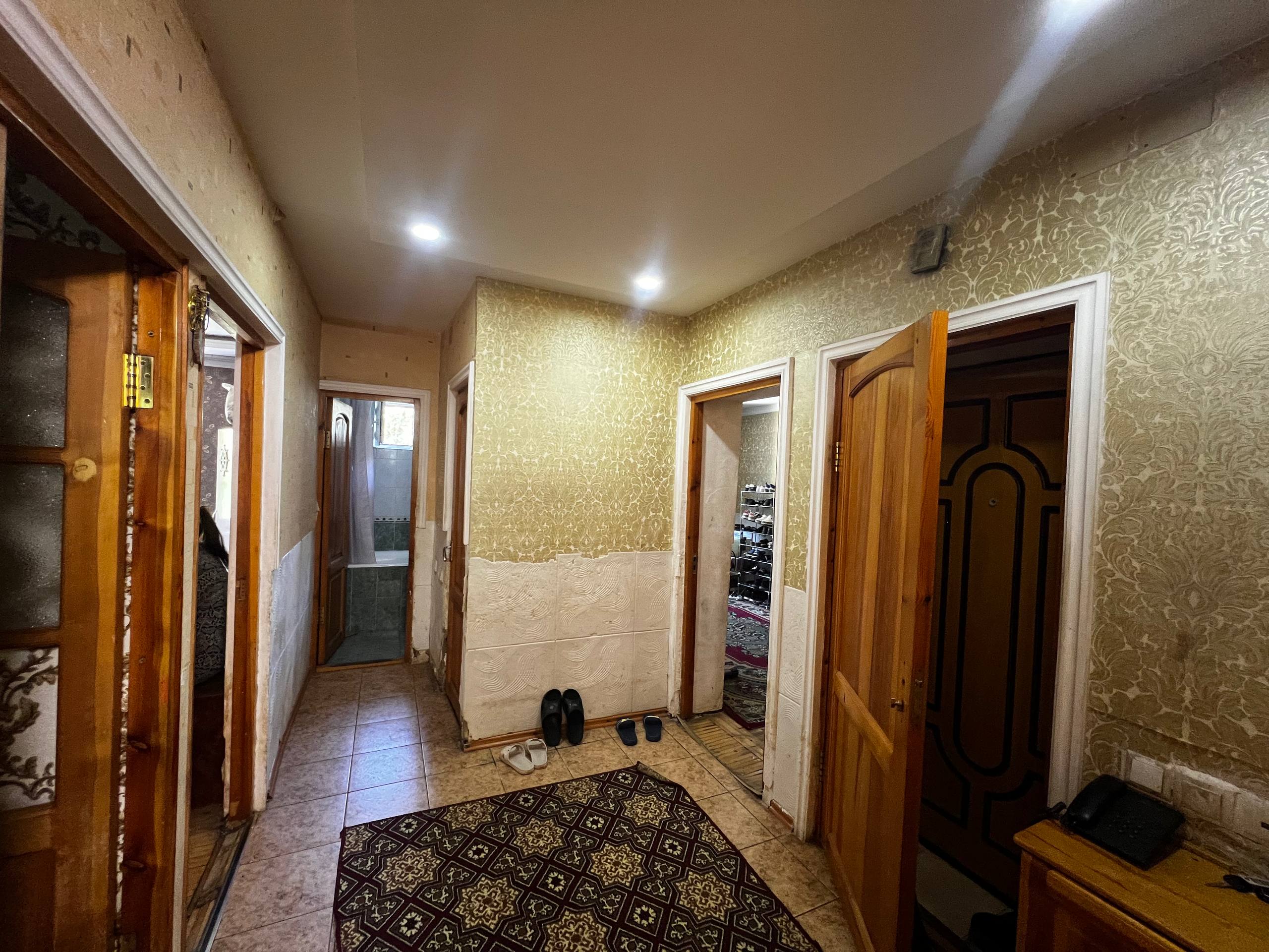 4-комнатная квартира 95 м² в Ташкенте — 77 серия, 1 этаж, собственный огород