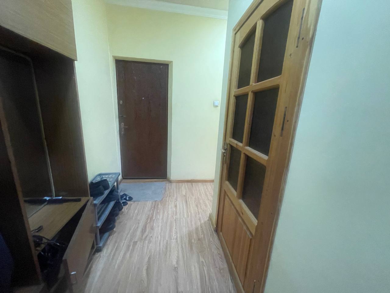 Продаётся квартира в массиве Каракамыш 2/1