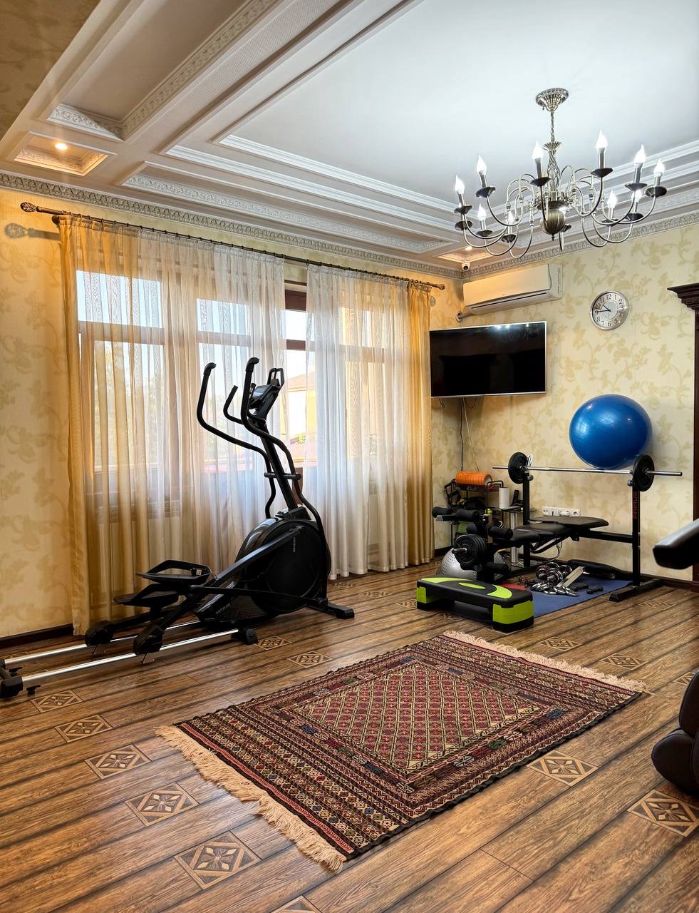 ## Просторный дом 450 м² в махалле Никитина — Мирзо\-Улугбекский район