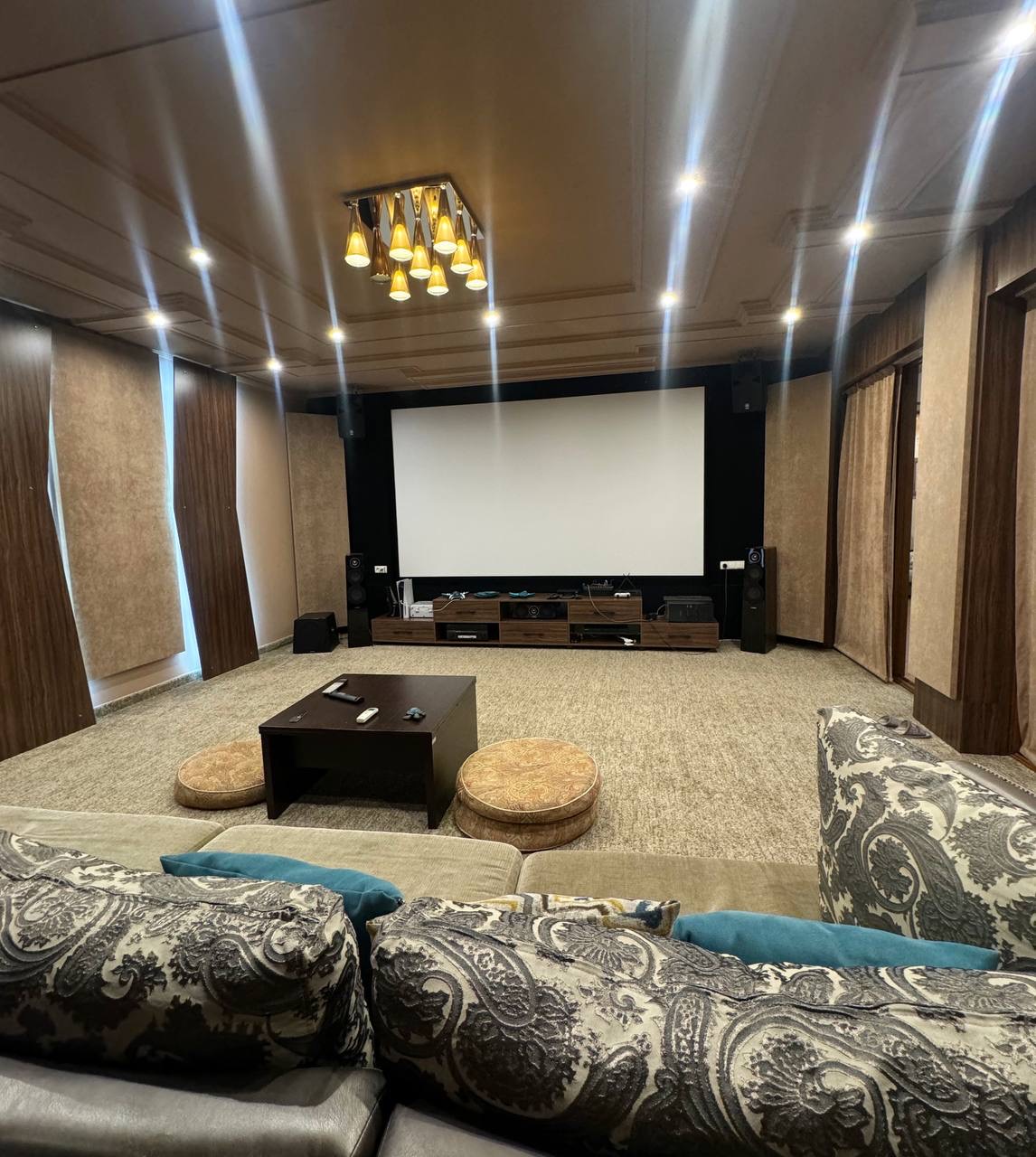 ## Просторный дом 450 м² в махалле Никитина — Мирзо\-Улугбекский район