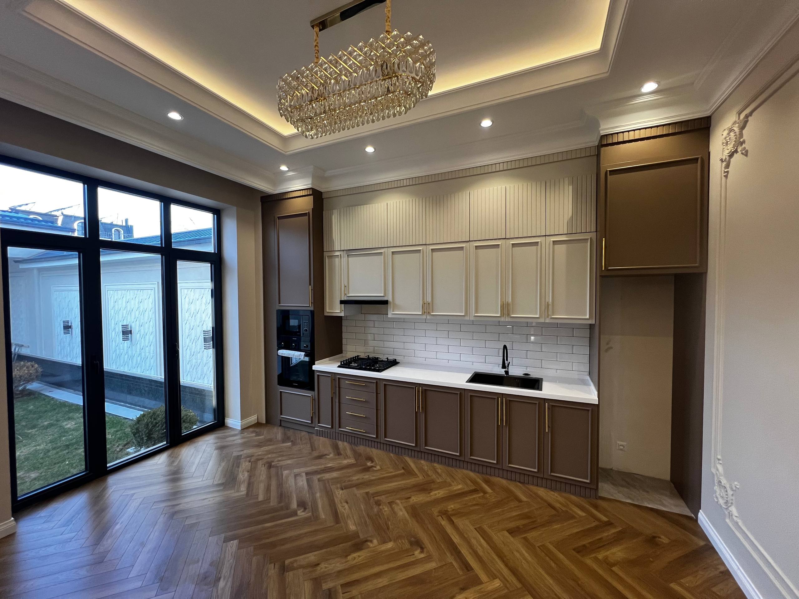 Дом Мирзо-Улугбекский район Никитина — 3,3 сотки, 2 бассейна