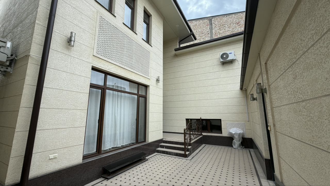 Евродом в центре Луначарского