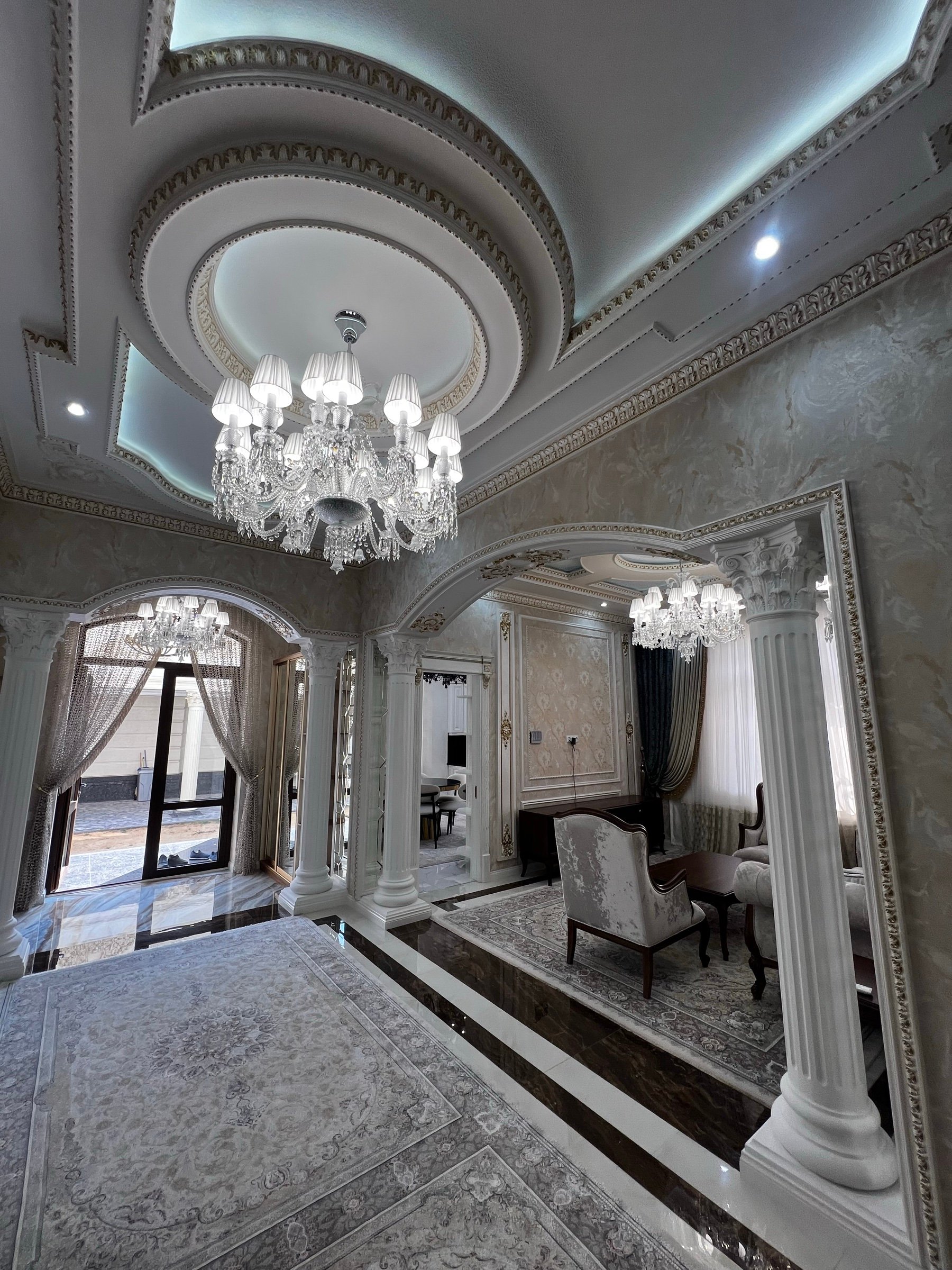 Премиальный особняк 500 м² с бассейном на Луначарского