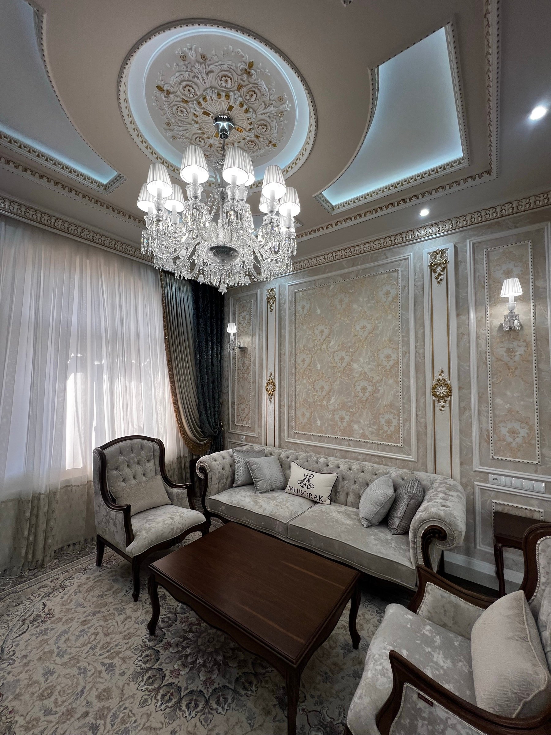Премиальный особняк 500 м² с бассейном на Луначарского
