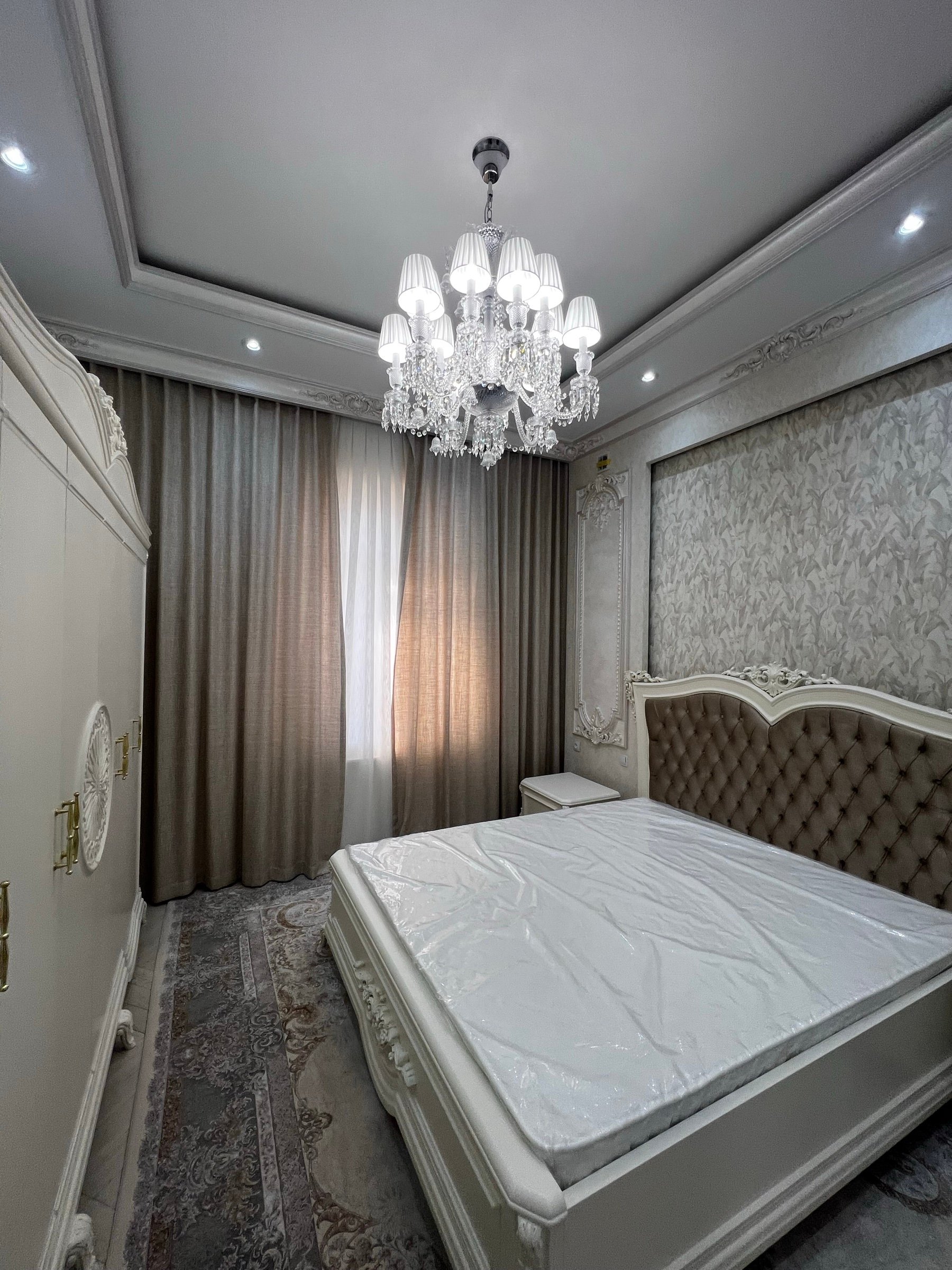 Премиальный особняк 500 м² с бассейном на Луначарского